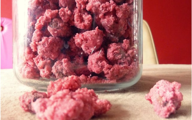 Pralines roses maison