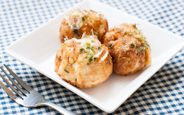 Boulettes aux deux poissons et basilic
