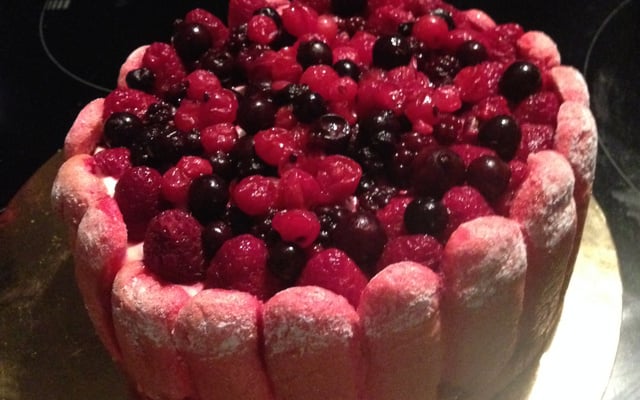 Charlotte aux fruits rouges de saison ou surgelés et mascarpone