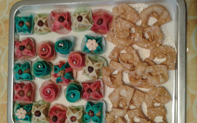 Assidat zgougou aux graines de pin d'Alep