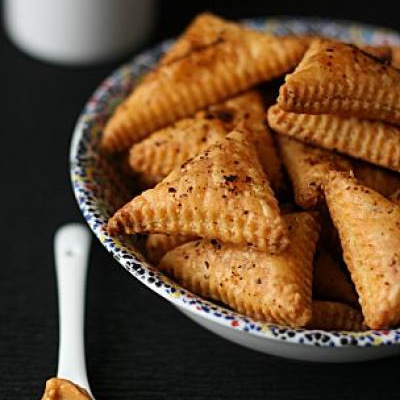 Biscuits feuilletés à la moutarde