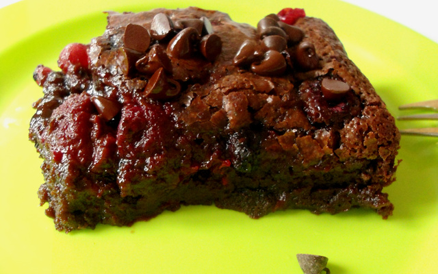 Fondant au chocolat noir et aux fruits rouges