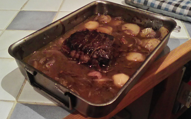 Rôti bœuf aux oignons