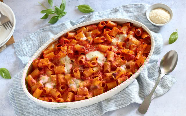 Gratin de pâtes sauce tomate et mozzarella