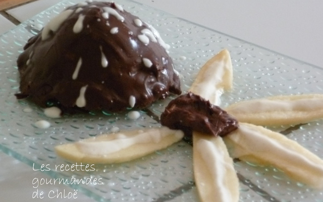 Pyramide moelleuse au chocolat et ses pommes gourmandes
