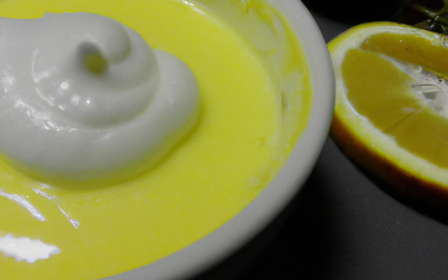 Crème au citron et lait concentré sucré