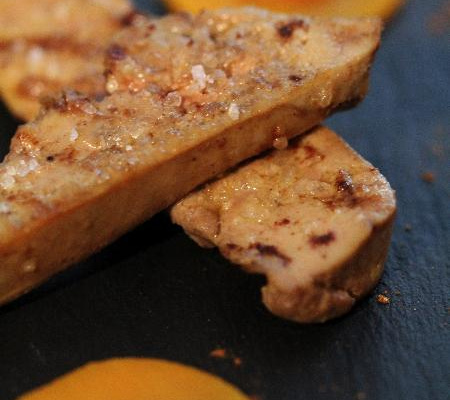 Foie gras poché aux vendanges tardives, butternut, coings et verveine