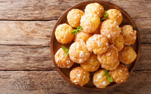 Chouquettes