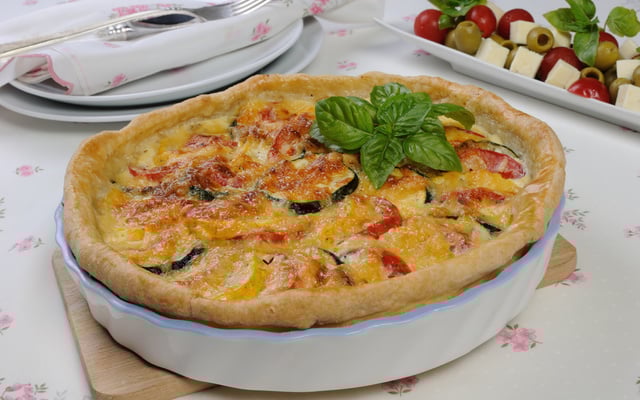 Tarte tomate, courgette, mozzarella