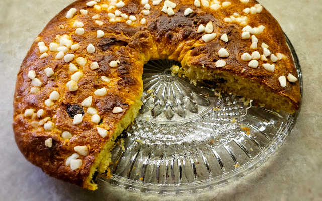 Brioche des rois facile et rapide aux pépites de chocolat