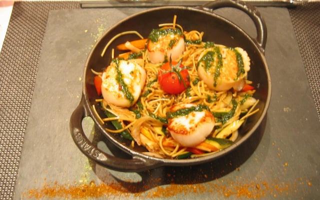 St Jacques aux saveurs d'Asie et sauce pistou