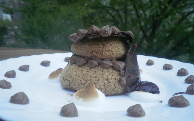 Religieuse choco-poivron