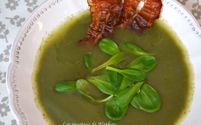 Soupe à la mâche et roquette