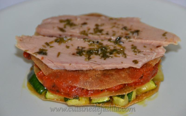 Millefeuille courgettes, tomates et émincés de thon