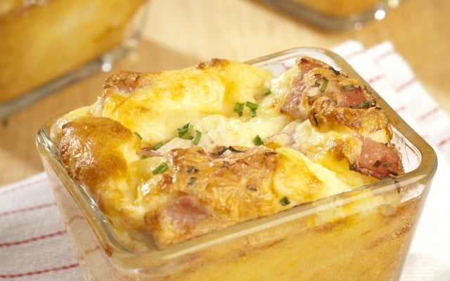 Clafoutis fondant au jambon et à l'emmental
