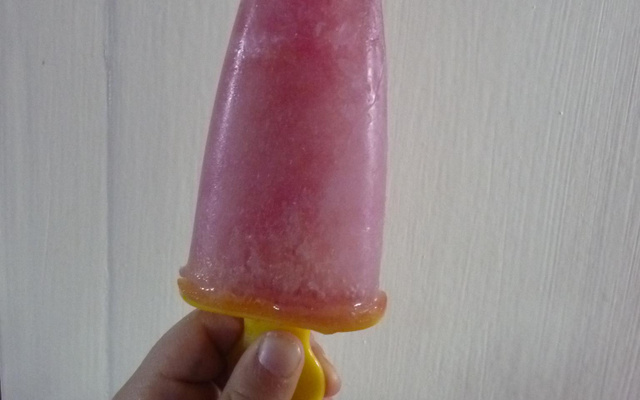 Glace à l'eau parfum fraise