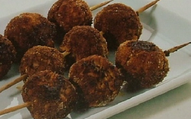 Mini-brochettes de poulet aux graines de sésame