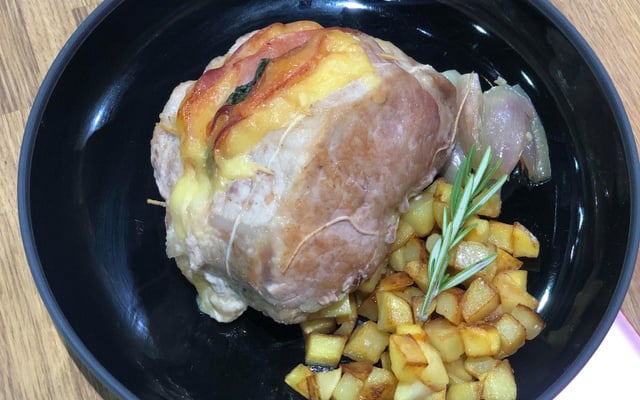 Rôti de porc orloff aux épinards et romarin