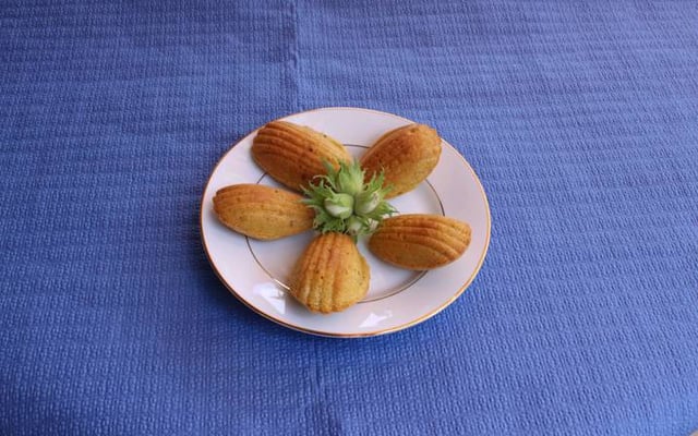 Madeleines aux noisettes