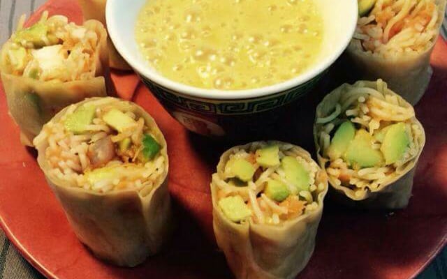 Rouleaux de printemps avocat crevettes