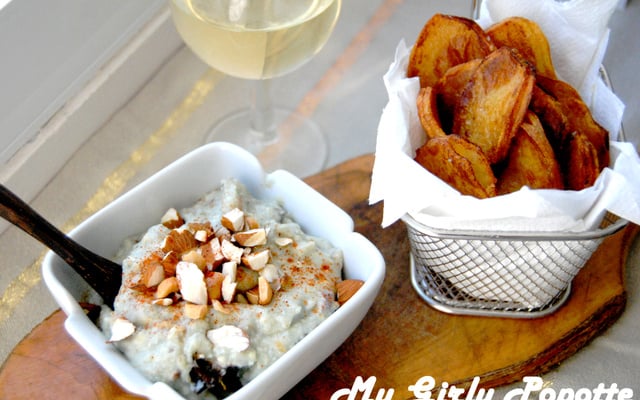 Roquefort comme des "rillettes" aux pruneaux, aux fruits secs et chips fourrées au roquefort