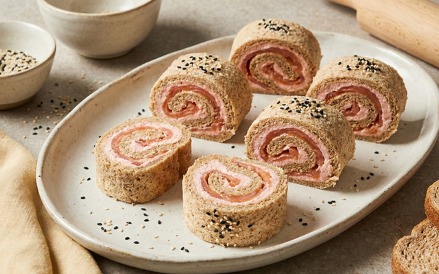 Mini bûches roulées au saumon fumé