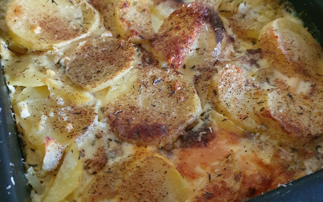 Gratin de pommes de terre à l'ail