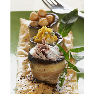 Feuilleté d'aubergines à l'agneau et aux pois chiches