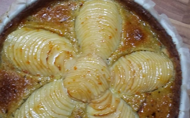 La tarte amandine aux poires