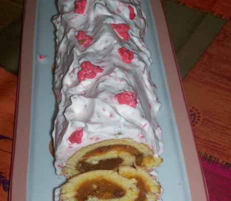 Bûche pommes et pralines roses