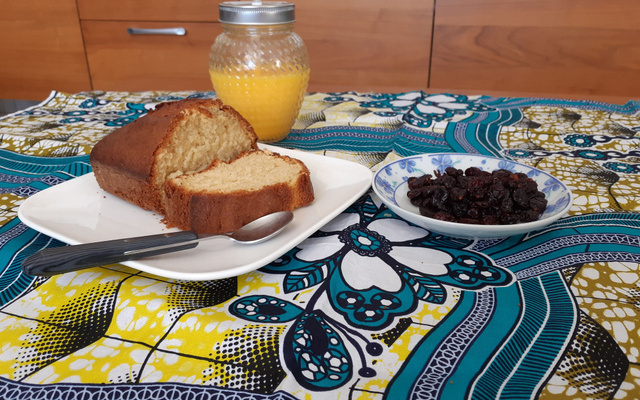 Cake à l'orange aux épices et à la liqueur de goyave