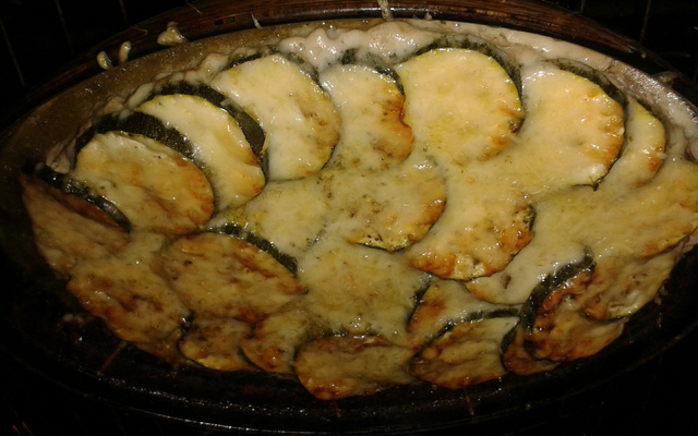 Gratin de courgettes au riz et à la farce