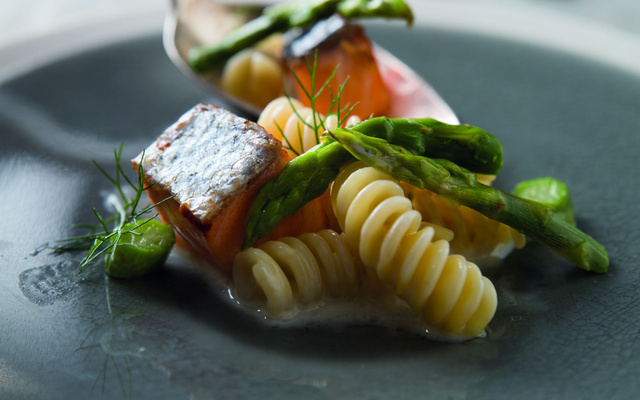 Fusilli au saumon et asperges