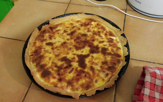 Quiche avec des lardons