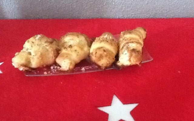 Croissants chorizo comté