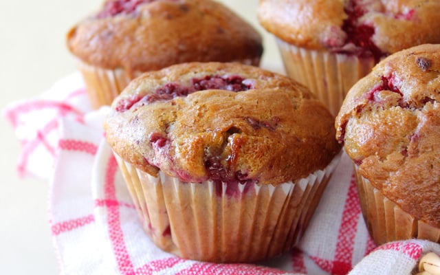 Muffins framboises et chocolat blanc