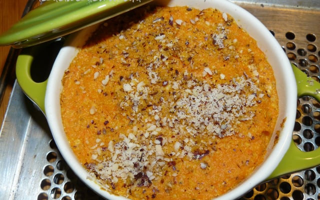 Cocotte soufflée de carottes aux noisettes