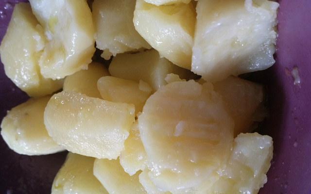 Rôti de porc au lait, pommes fondantes