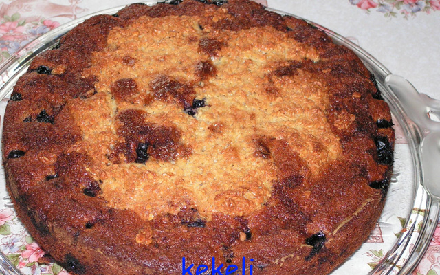 Gâteau aux cerises et flocons d'avoine