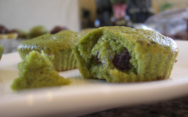 Muffins au thé vert et au chocolat noir