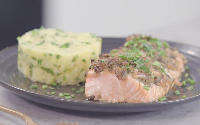 Saumon à l'asiatique et son écrasé de pommes de terre aux herbes
