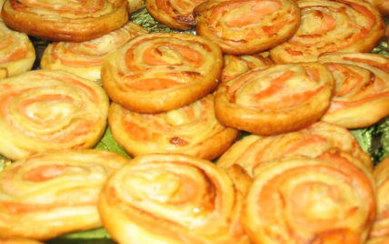 Roulés feuilletés au saumon fumé