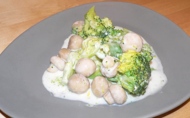 Brocolis crémeux aux champignons