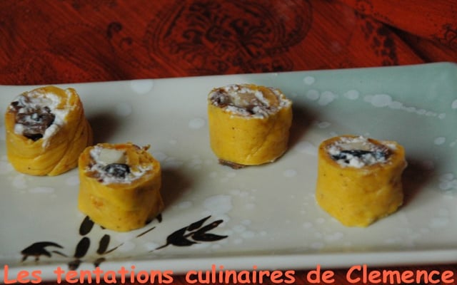 Makis de potiron, mousse de roquefort, champignons et pommes