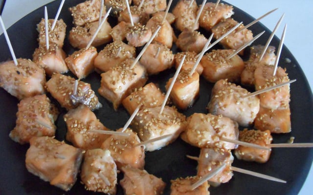 Dés de saumon mariné