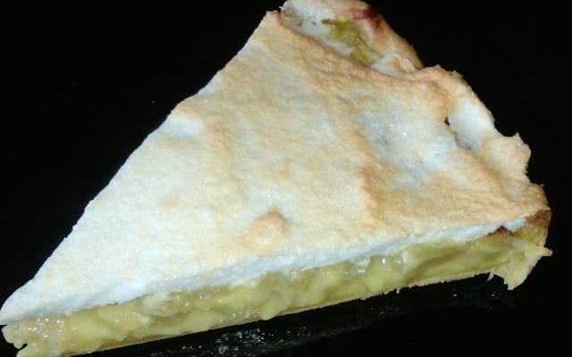 Tarte à la rhubarbe meringuée facile