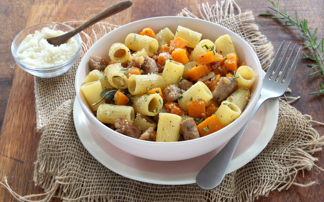 Pâtes à la courge Butternut et saucisses