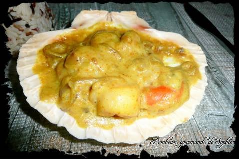 Noix de Saint-Jacques au lait de coco