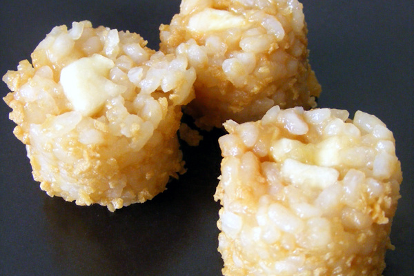 California rolls banane, caramel au beurre salé et flocons d'érable