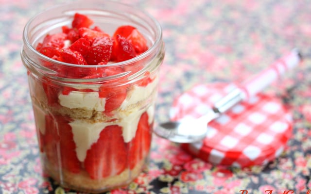 Fraisiers pique-nique à la fleur d'oranger